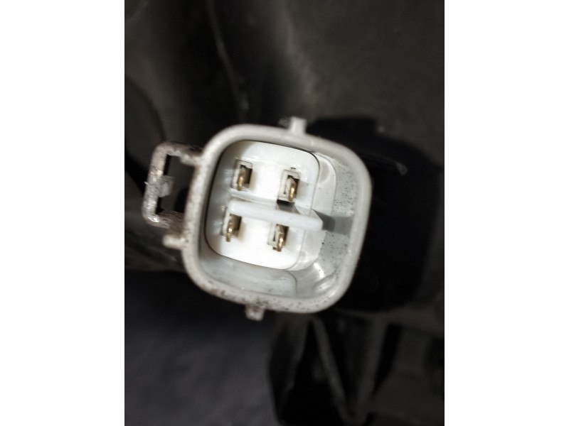 Recambio de faro derecho para toyota verso 2.0 d-4d cat referencia OEM IAM   