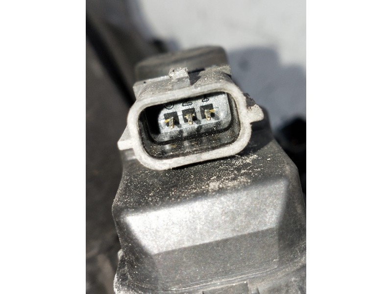 Recambio de faro izquierdo para toyota verso 2.0 d-4d cat referencia OEM IAM   