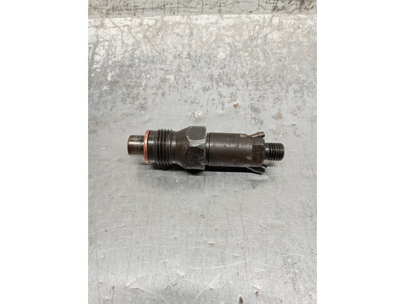 Recambio de inyector para citroen zx 1.9 d referencia OEM IAM LCR6735201D  LUCAS