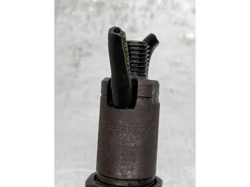 Recambio de inyector para citroen zx 1.9 d referencia OEM IAM LCR6735201D  LUCAS