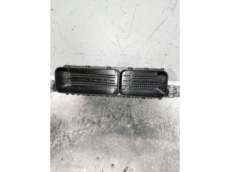 Recambio de centralita motor uce para mercedes clase m (w166) referencia OEM IAM 0281019731 A6519004201 