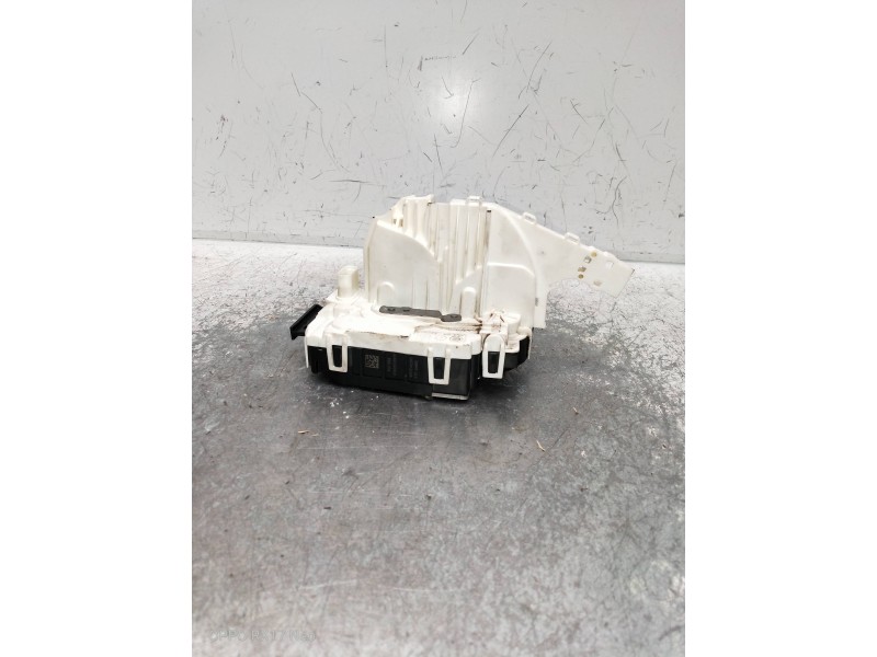 Recambio de motor cierre centralizado delantero derecho para mercedes clase m (w166) referencia OEM IAM A1667200435  5P