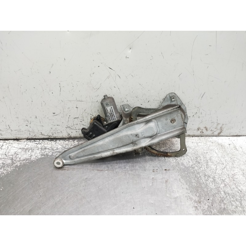 Recambio de elevalunas trasero derecho para toyota verso 2.0 d-4d cat referencia OEM IAM 857100F040C 915177104 5P