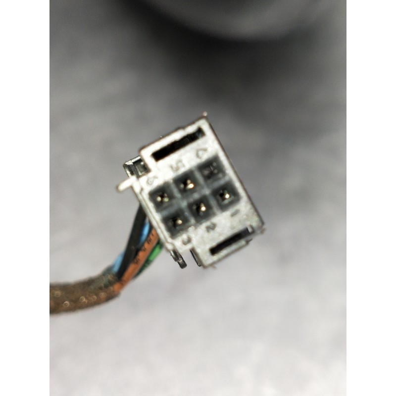 Recambio de retrovisor izquierdo para citroen c4 berlina collection referencia OEM IAM ELÉCTRICO 2 ENCHUFES 2-5 CABLES