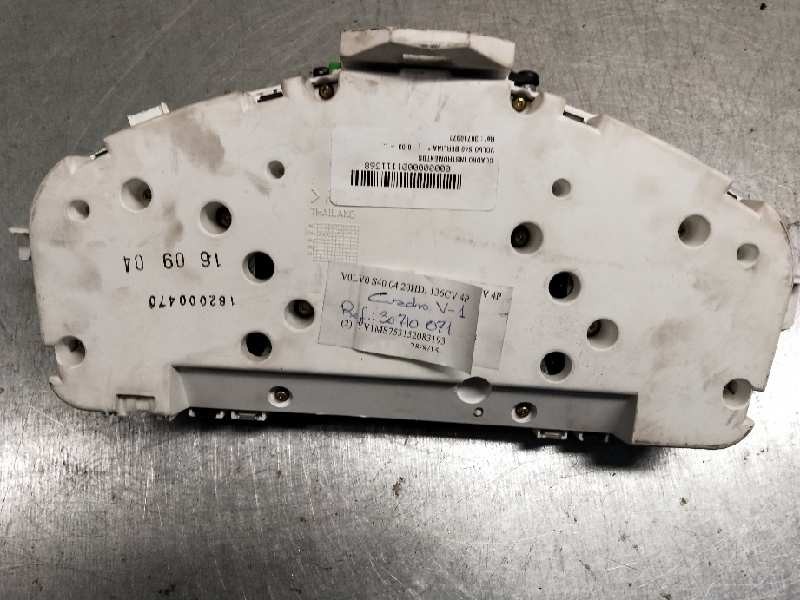 Recambio de cuadro instrumentos para volvo s40 berlina referencia OEM IAM 30710071  