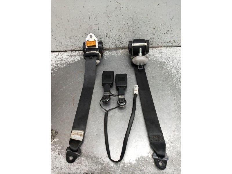 Recambio de juego cinturones trasero para kia rio (yb) attract referencia OEM IAM  5P 3 FILA