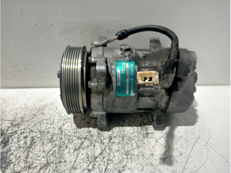 Recambio de compresor aire acondicionado para peugeot expert kombi referencia OEM IAM 9640486480 SD7V16 
