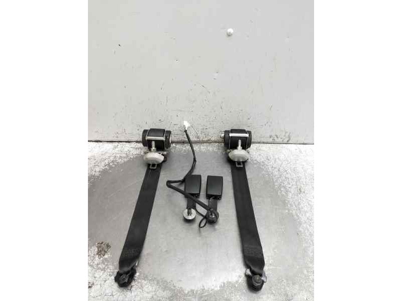 Recambio de juego cinturones trasero para toyota verso 2.0 d-4d cat referencia OEM IAM   3 FILA