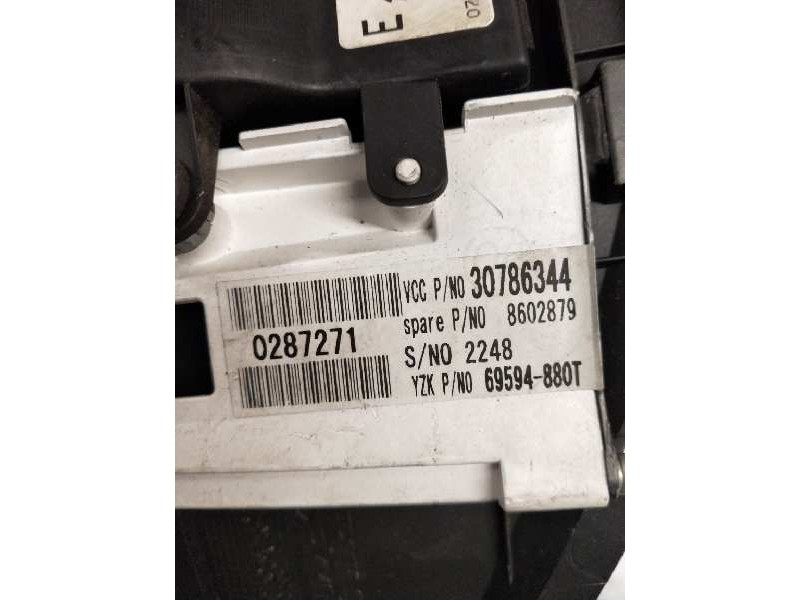 Recambio de cuadro instrumentos para volvo s40 berlina referencia OEM IAM 30710071  