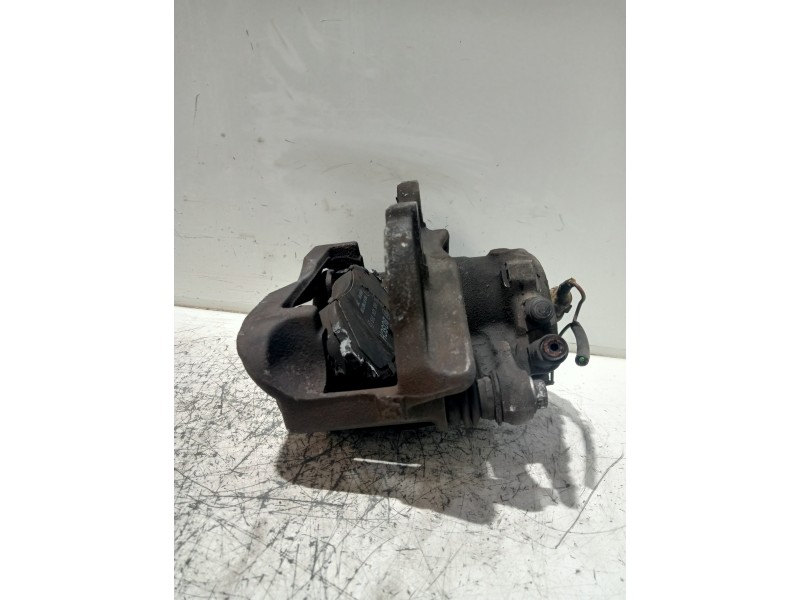 Recambio de pinza freno delantera derecha para peugeot expert kombi referencia OEM IAM 6028A826  