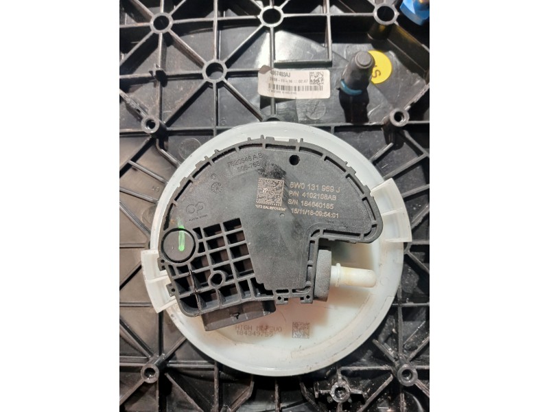 Recambio de deposito combustible para audi a4 avant (8wd) referencia OEM IAM 8W0131878BK 4067403AJ / 8W0131969J ADBLUE