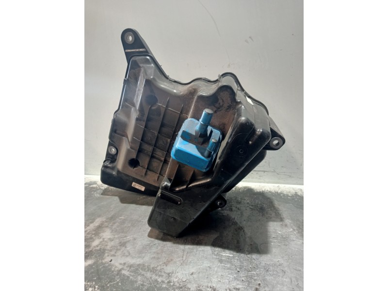 Recambio de deposito combustible para audi a4 avant (8wd) referencia OEM IAM 8W0131878BK 4067403AJ / 8W0131969J ADBLUE