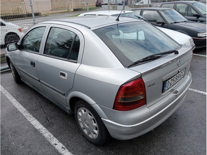 opel astra g berlina del año 1999