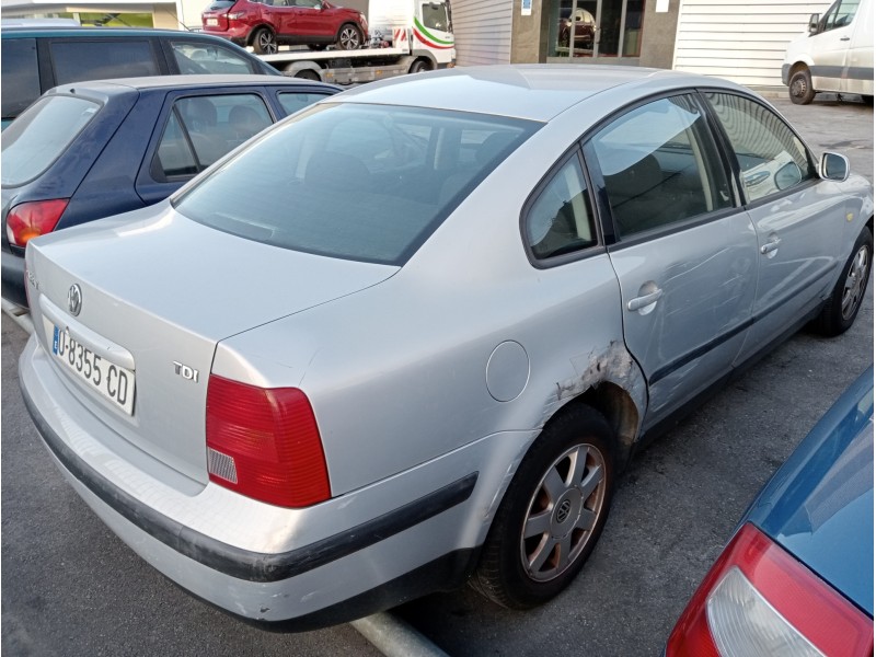 volkswagen passat berlina (3b2) del año 1999