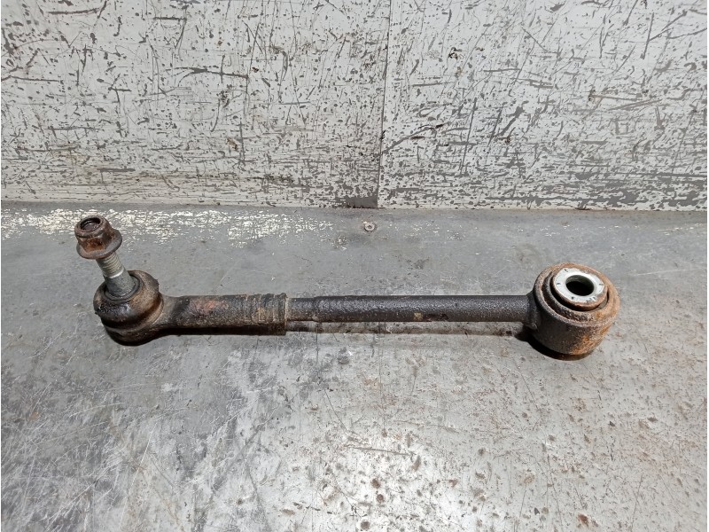 Recambio de brazo suspension superior trasero derecho para ford expedition referencia OEM IAM   