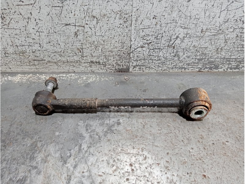 Recambio de brazo suspension superior trasero derecho para ford expedition referencia OEM IAM   
