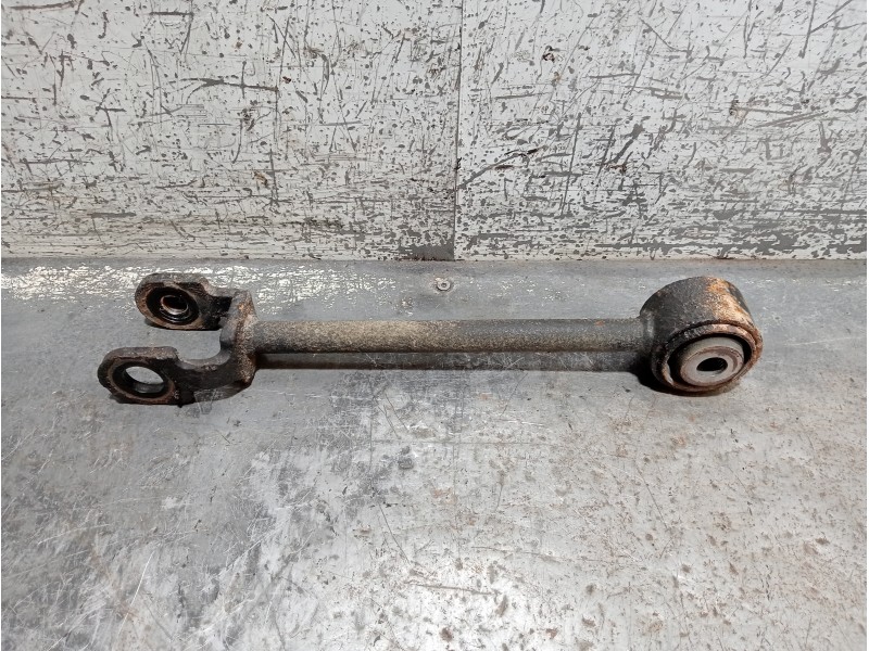 Recambio de brazo suspension superior trasero derecho para ford expedition referencia OEM IAM   