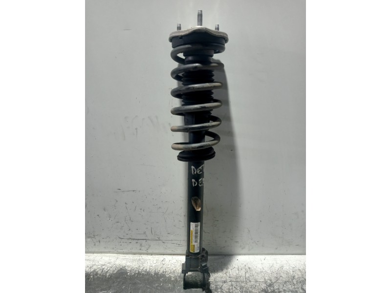 Recambio de amortiguador delantero derecho para mercedes clase c (w205) lim. referencia OEM IAM A2043521205  