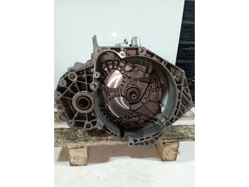 Recambio de caja cambios para opel insignia berlina 2.0 16v cdti referencia OEM IAM F40  6V