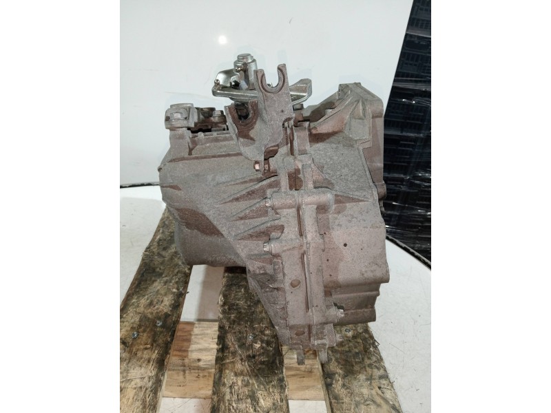 Recambio de caja cambios para opel insignia berlina 2.0 16v cdti referencia OEM IAM F40  6V