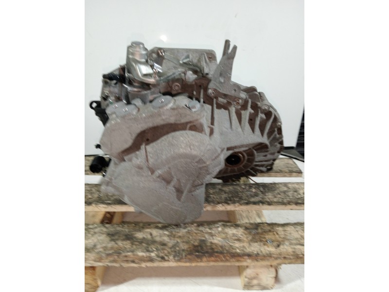 Recambio de caja cambios para opel insignia berlina 2.0 16v cdti referencia OEM IAM F40  6V