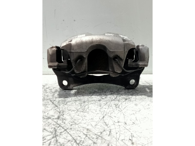 Recambio de pinza freno delantera derecha para audi a4 avant (8wd) referencia OEM IAM 8W06DH  