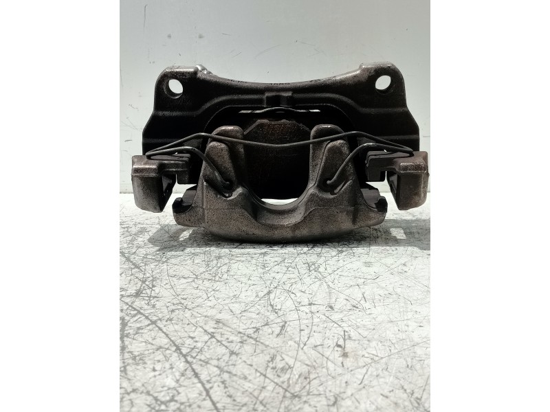 Recambio de pinza freno delantera derecha para audi a4 avant (8wd) referencia OEM IAM 8W06DH  