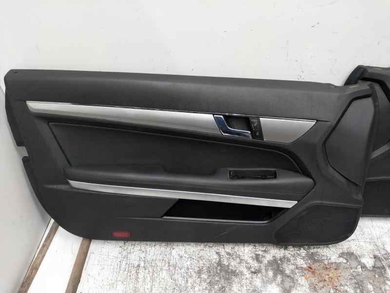 Recambio de juego asientos completo para mercedes clase clk (w207) coupe 350 cdi be prime edition (207.322) referencia OEM IAM V