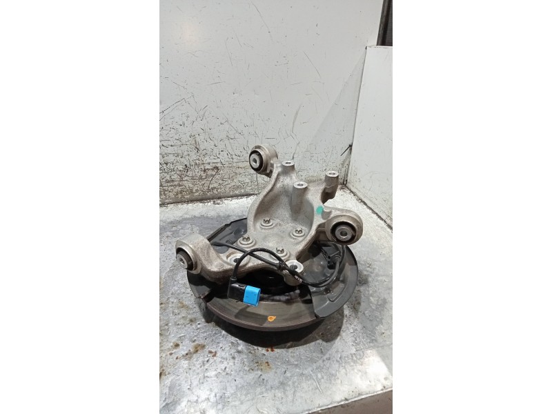 Recambio de mangueta trasera derecha para mercedes clase b (w246) b 180 cdi be (246.200) referencia OEM IAM 2460406  