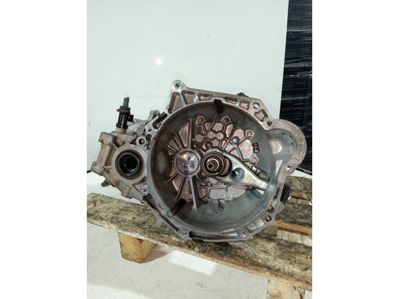Recambio de caja cambios para hyundai i20 referencia OEM IAM TAM5B PG 89153252 5V