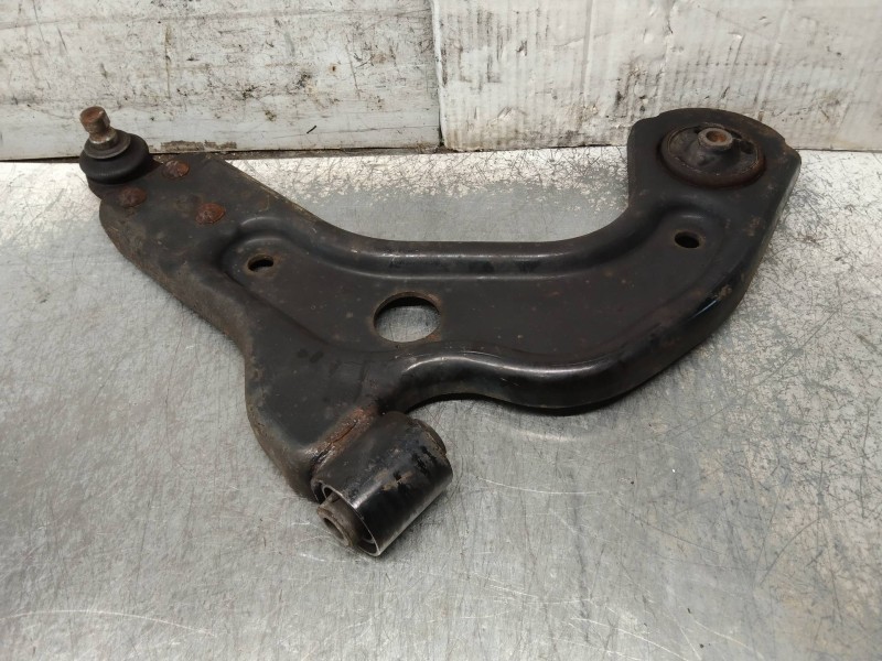 Recambio de brazo suspension inferior delantero izquierdo para ford fiesta berlina (dx) ambiente referencia OEM IAM   
