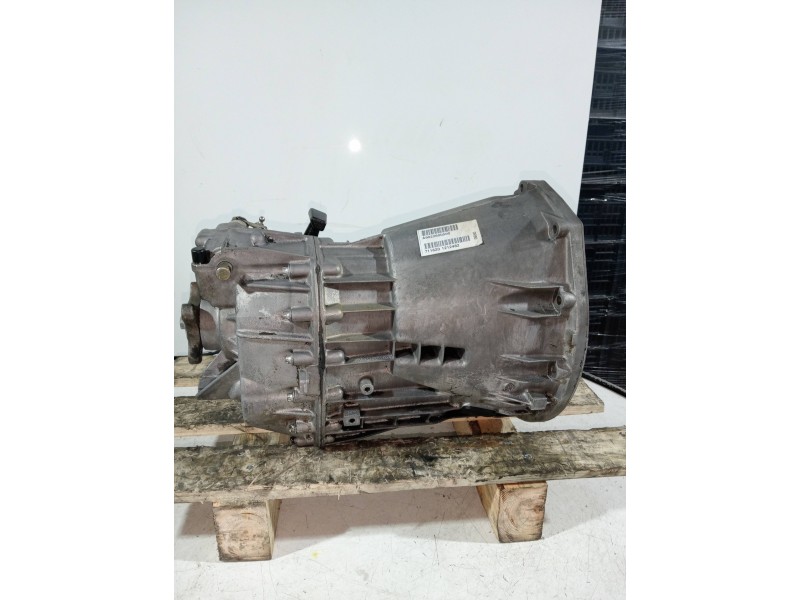 Recambio de caja cambios para mercedes sprinter 02.00  caja cerrada referencia OEM IAM A9022600500 711620 1212482 5V