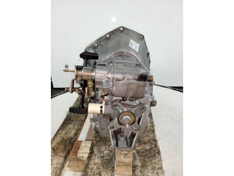 Recambio de caja cambios para mercedes sprinter 02.00  caja cerrada referencia OEM IAM A9022600500 711620 1212482 5V