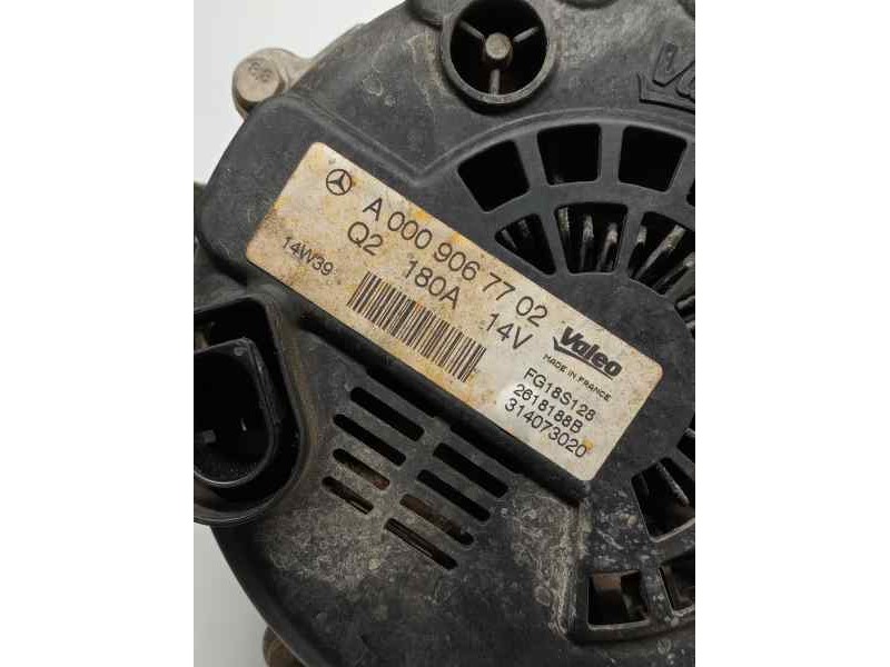 Recambio de alternador para mercedes clase m (w166) referencia OEM IAM A0009067702  