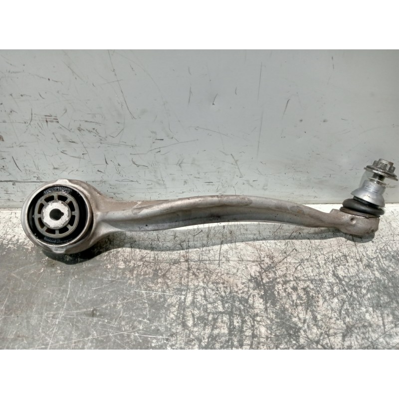 Recambio de brazo suspension inferior delantero derecho para mercedes clase c (w205) lim. referencia OEM IAM 20501RE  