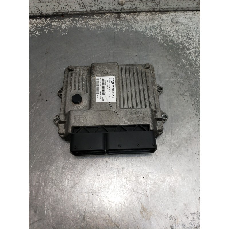 Recambio de centralita motor uce para opel corsa c cosmo referencia OEM IAM 55196352ZJ 7160004904 