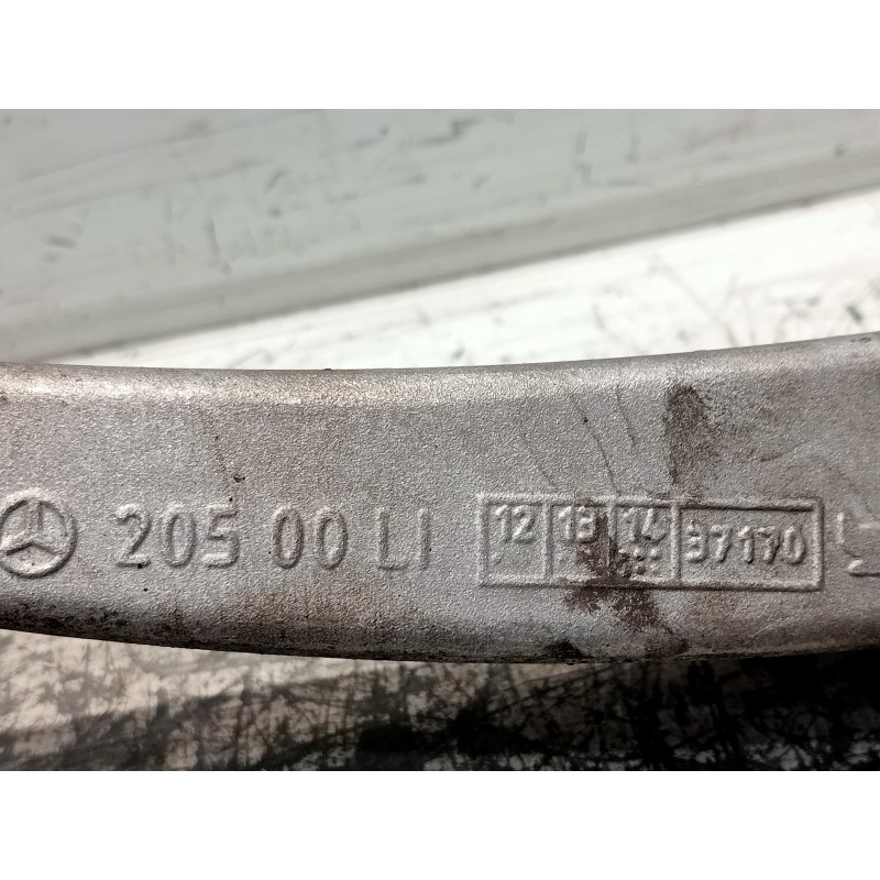 Recambio de brazo suspension inferior delantero izquierdo para mercedes clase c (w205) lim. referencia OEM IAM 20500LI  