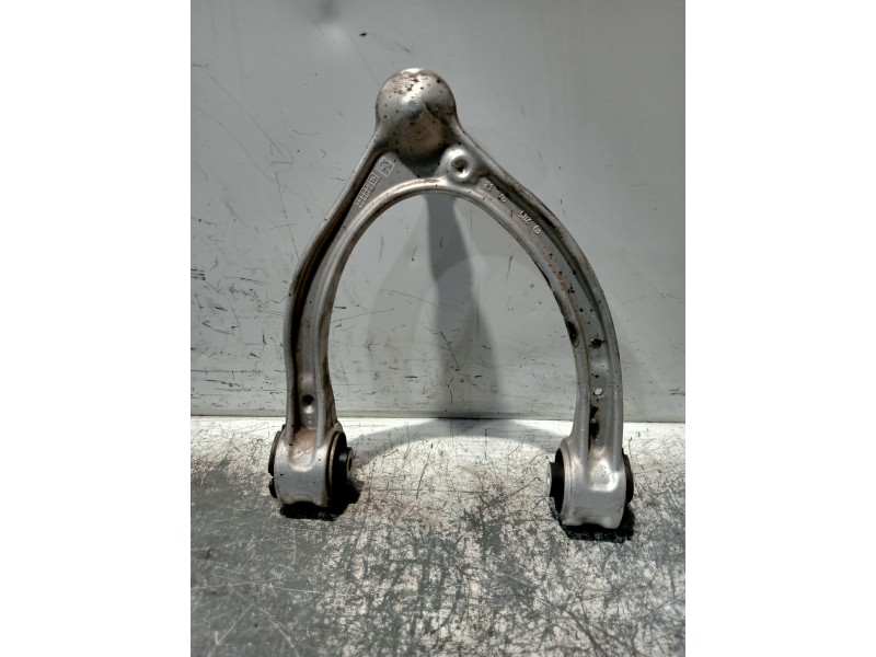 Recambio de brazo suspension superior delantero izquierdo para mercedes clase c (w205) lim. referencia OEM IAM A2053305501  