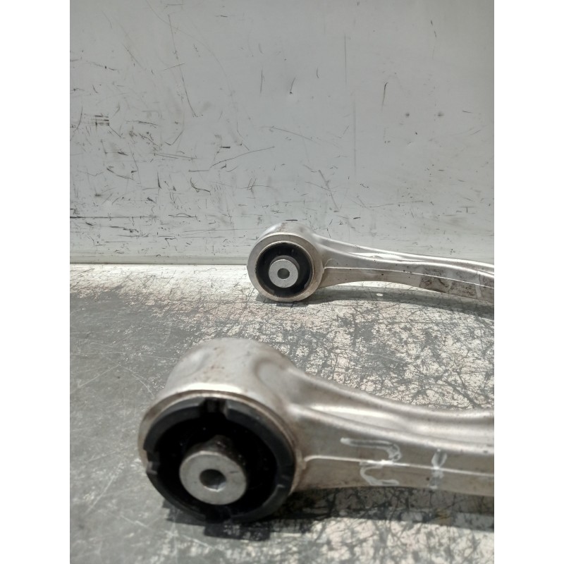 Recambio de brazo suspension superior delantero izquierdo para mercedes clase c (w205) lim. referencia OEM IAM A2053305501  