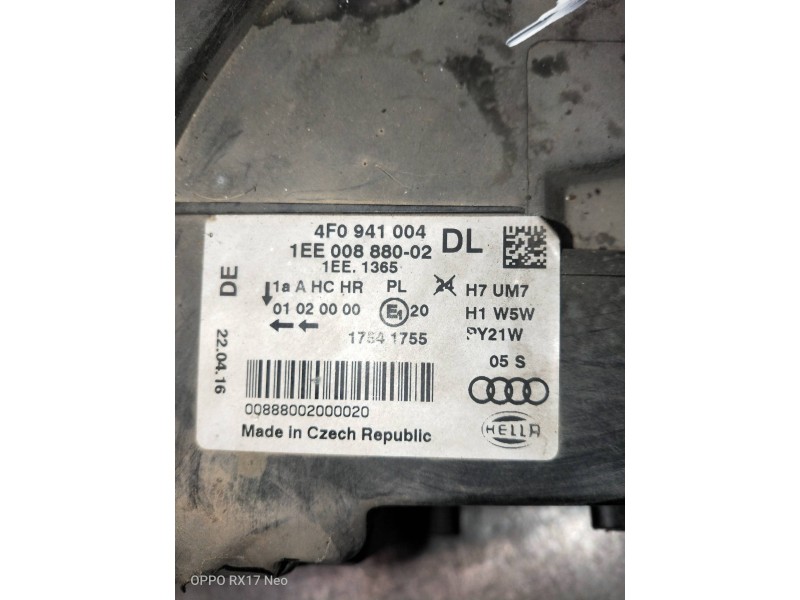 Recambio de faro derecho para audi a6 berlina (4f2) referencia OEM IAM 4F0941004  PATILLAS DE LA TAPA TRASERA ROTAS