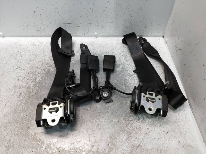 Recambio de juego cinturones delantero para audi a6 berlina (4f2) referencia OEM IAM   4P