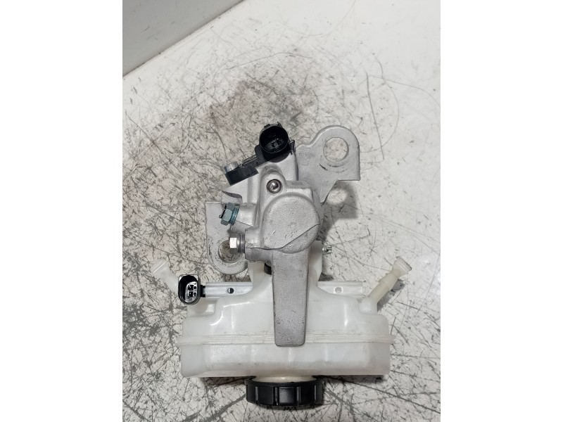 Recambio de bomba freno para audi a4 avant (8wd) referencia OEM IAM 8W0611301 32670042 