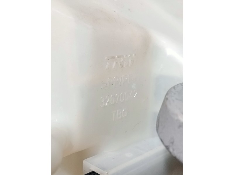 Recambio de bomba freno para audi a4 avant (8wd) referencia OEM IAM 8W0611301 32670042 