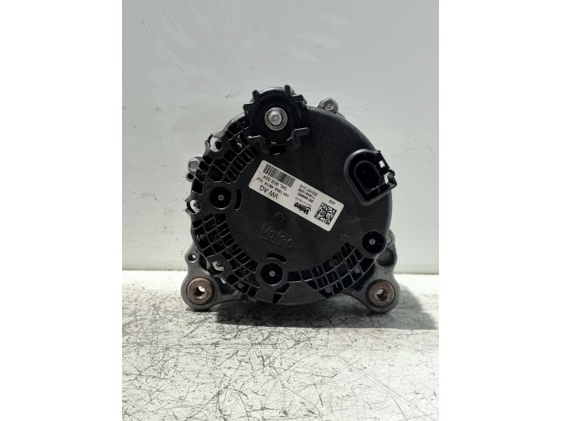Recambio de alternador para audi a4 avant (8wd) referencia OEM IAM 04L903024 2619999E EG15T015