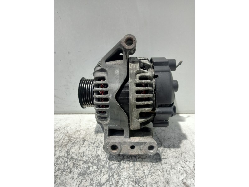 Recambio de alternador para fiat punto berlina (188) 1.3 jtd cat referencia OEM IAM 46823546 2542671B TG8S010
