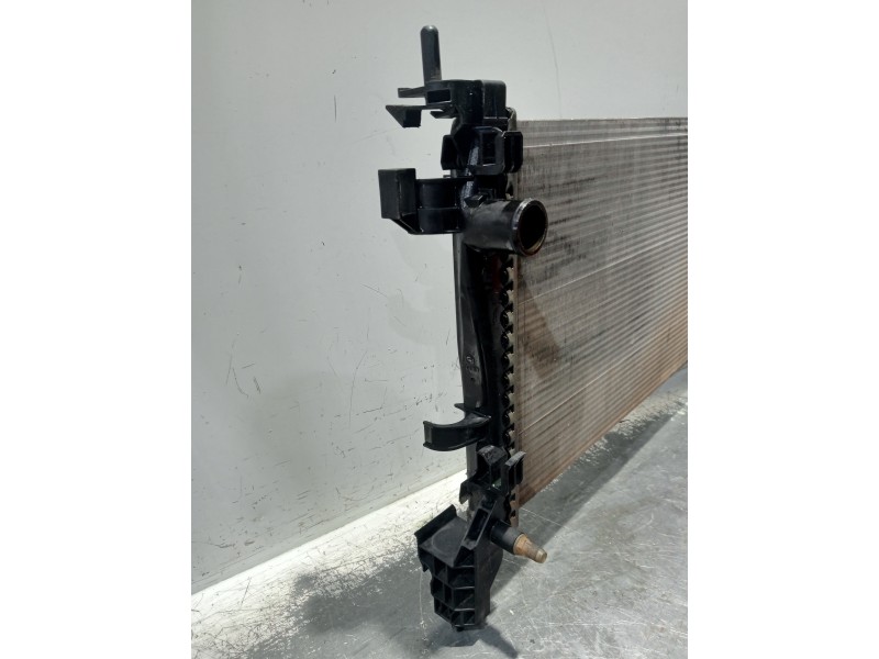 Recambio de radiador agua para peugeot bipper referencia OEM IAM 51780666 L8071003 