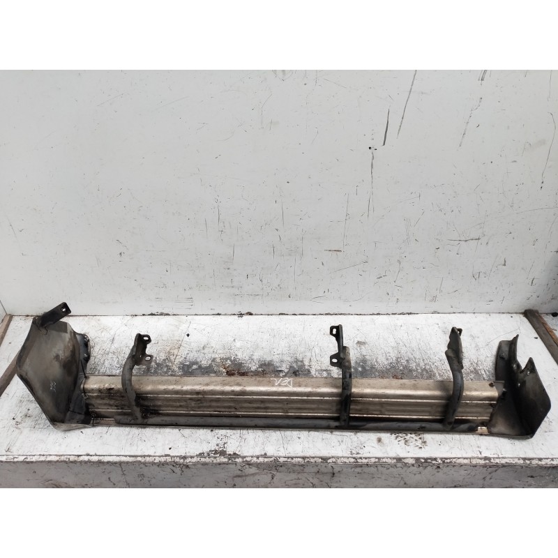 Recambio de faldon lateral para mitsubishi montero (v20/v40) 2800 td glx (2-ptas.) referencia OEM IAM  ESTRIBO LATERAL DERECHO