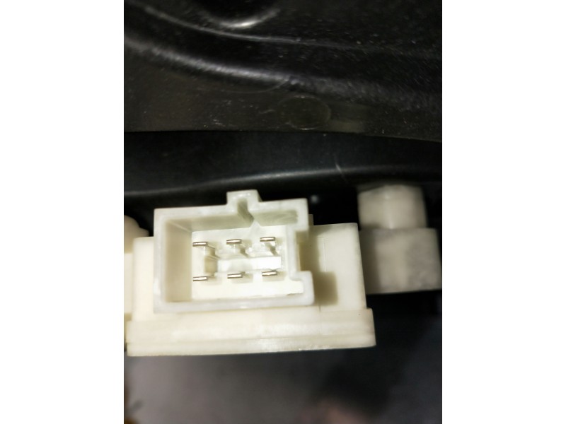 Recambio de elevalunas delantero izquierdo para mercedes clase c (w205) lim. referencia OEM IAM A2057220170 A2057230139 4P