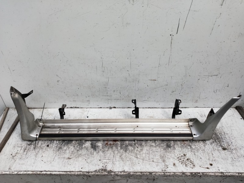 Recambio de faldon lateral para mitsubishi montero (v20/v40) 2800 td glx (2-ptas.) referencia OEM IAM   ESTRIBO LATERAL IZQUIERD