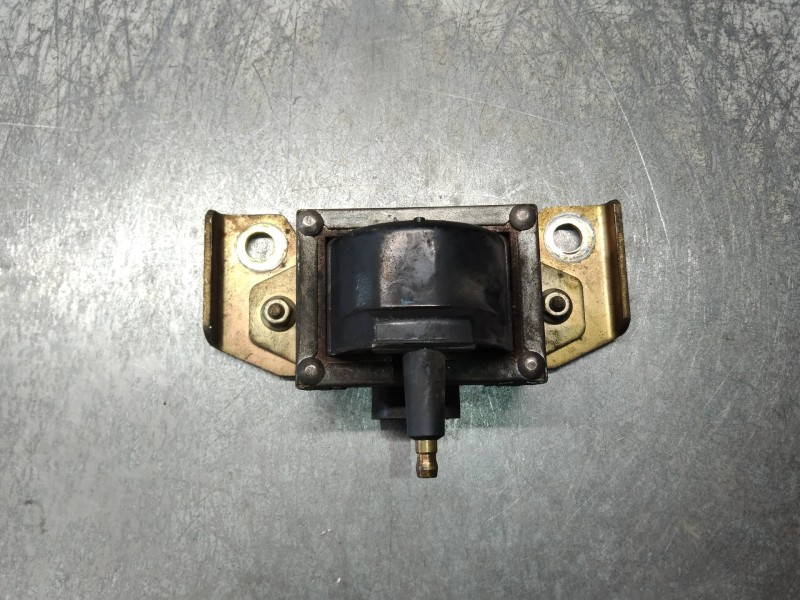 Recambio de bobina encendido para peugeot 205 berlina 1.3 plus referencia OEM IAM 2526009A  